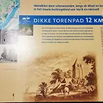 The Ferryman's Vrijgelegen Aan De Waal Varik