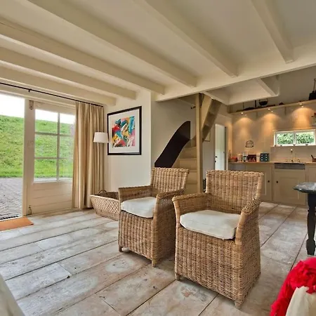 The Ferryman's Vrijgelegen Aan De Waal Holiday home *
